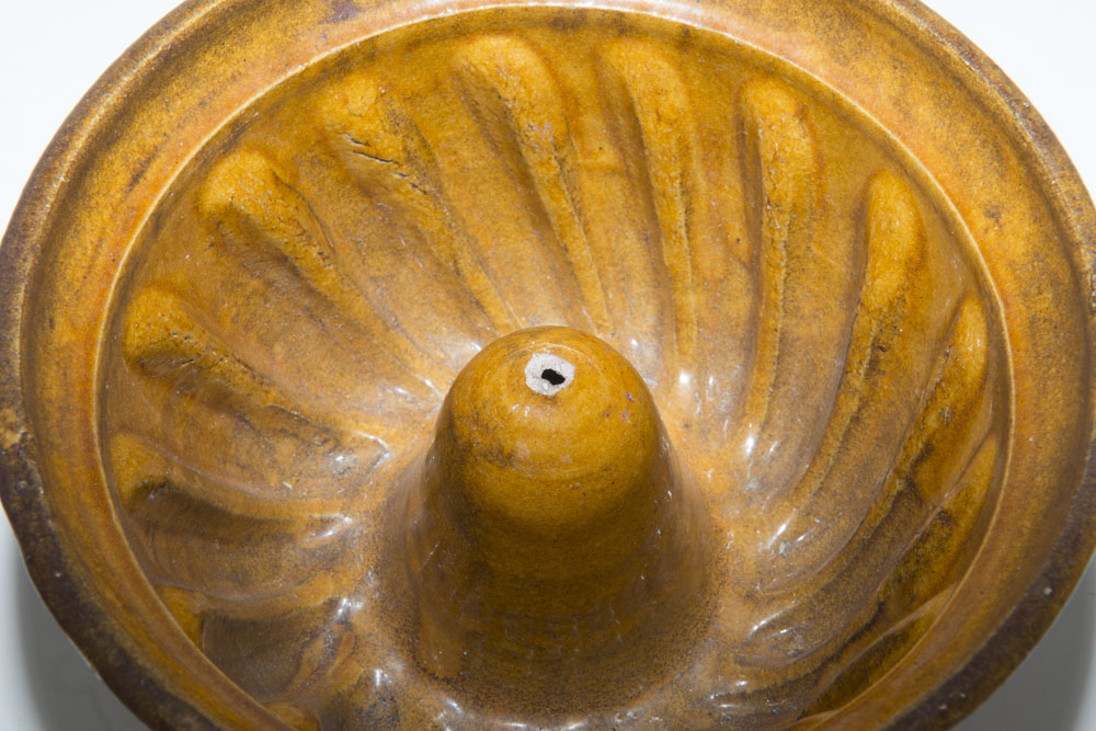 Early American Brown Pottery Mold