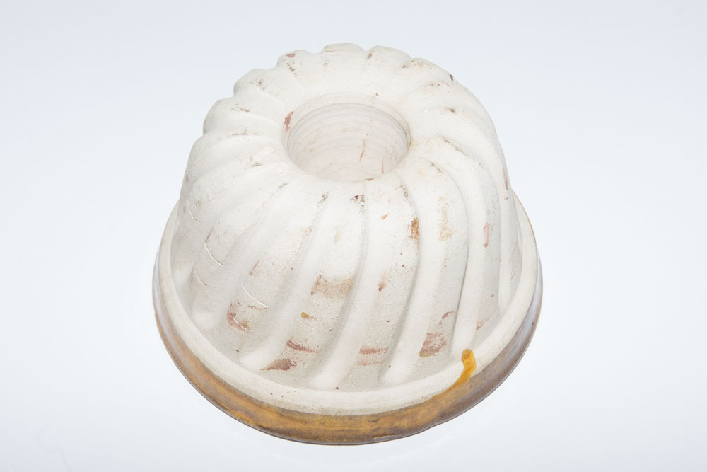 Early American Brown Pottery Mold