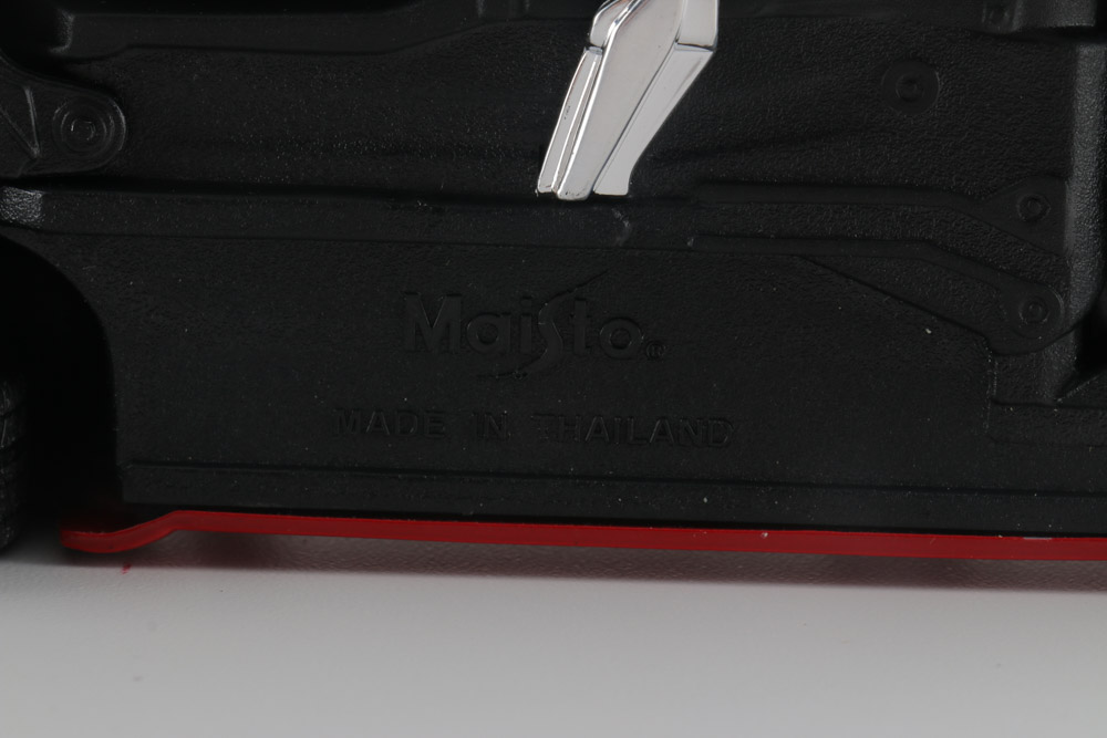 Assortment of Five Modern Volkswagen Beetle Die-Cast Cars