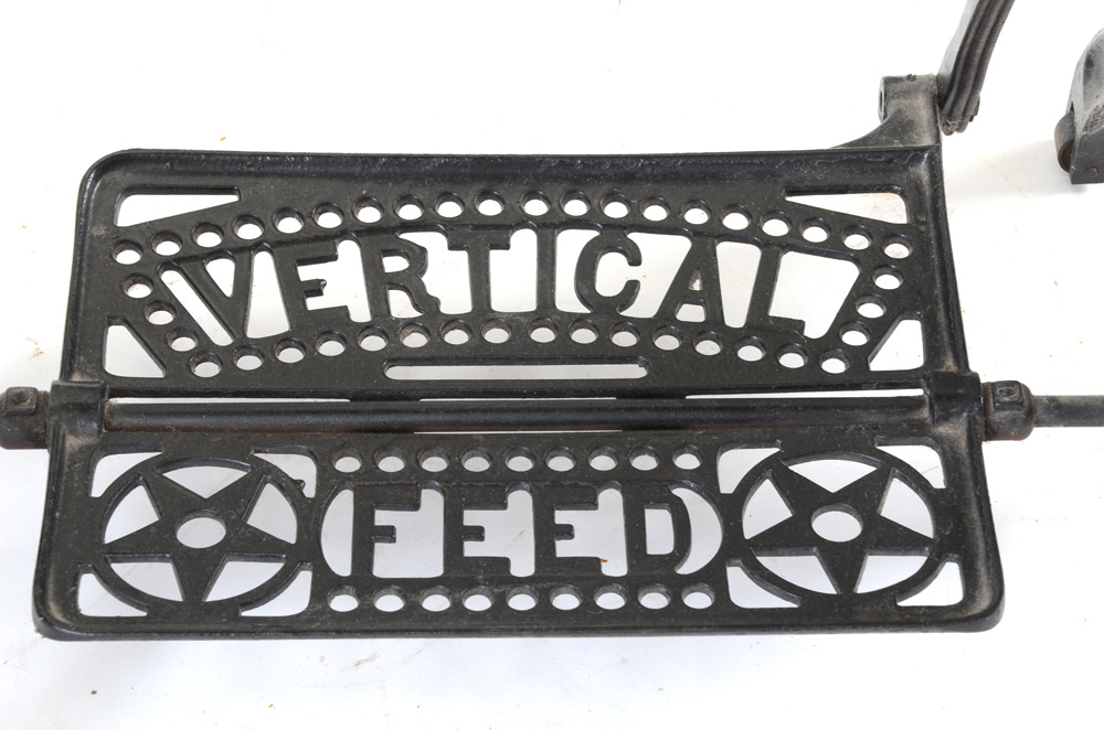 Davis "Vertical Feed" Sewing Machine Stand Table