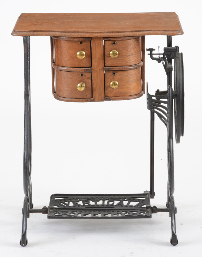 Davis "Vertical Feed" Sewing Machine Stand Table