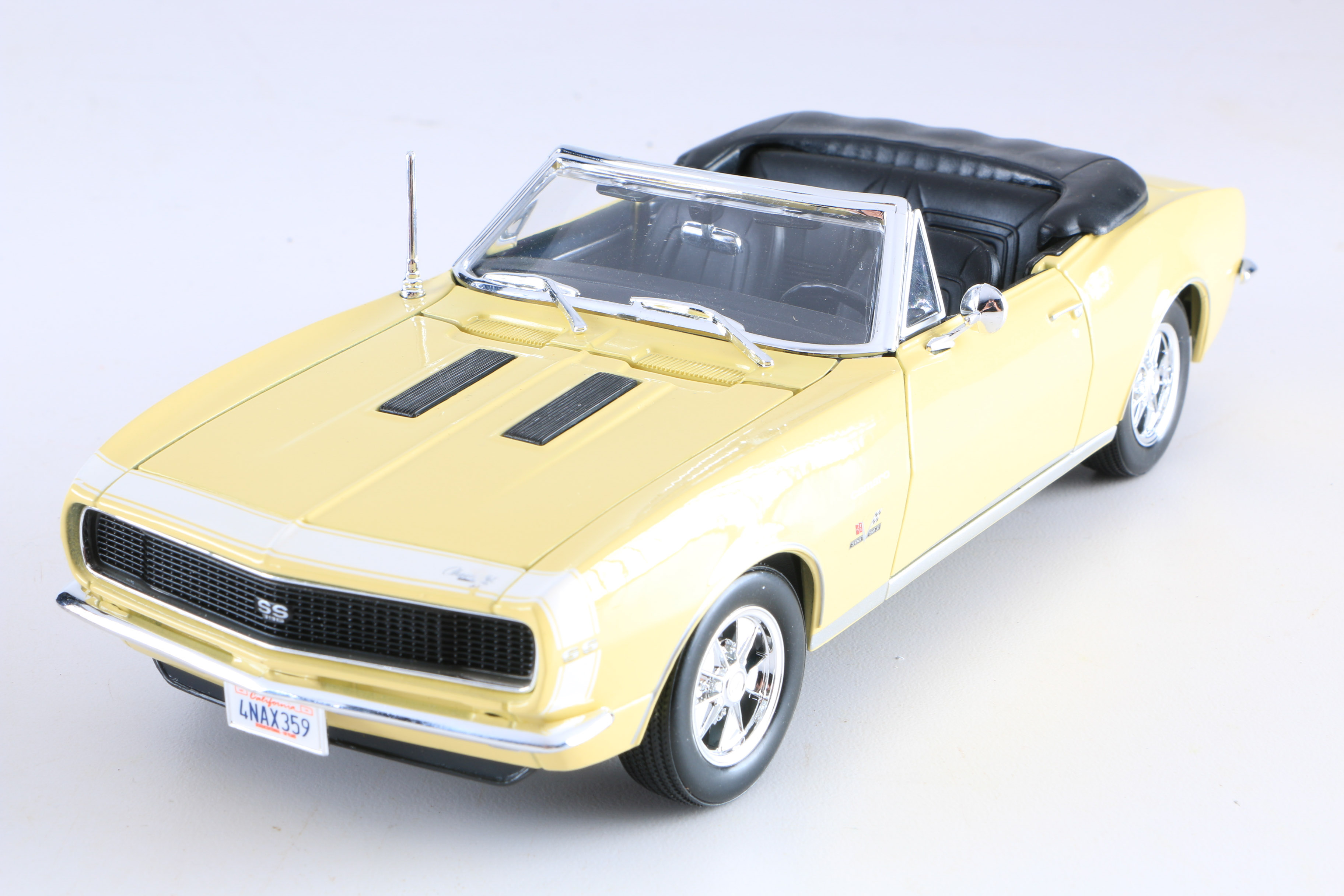Collection of Late 1960s Style Camaro Die-Cast Cars
