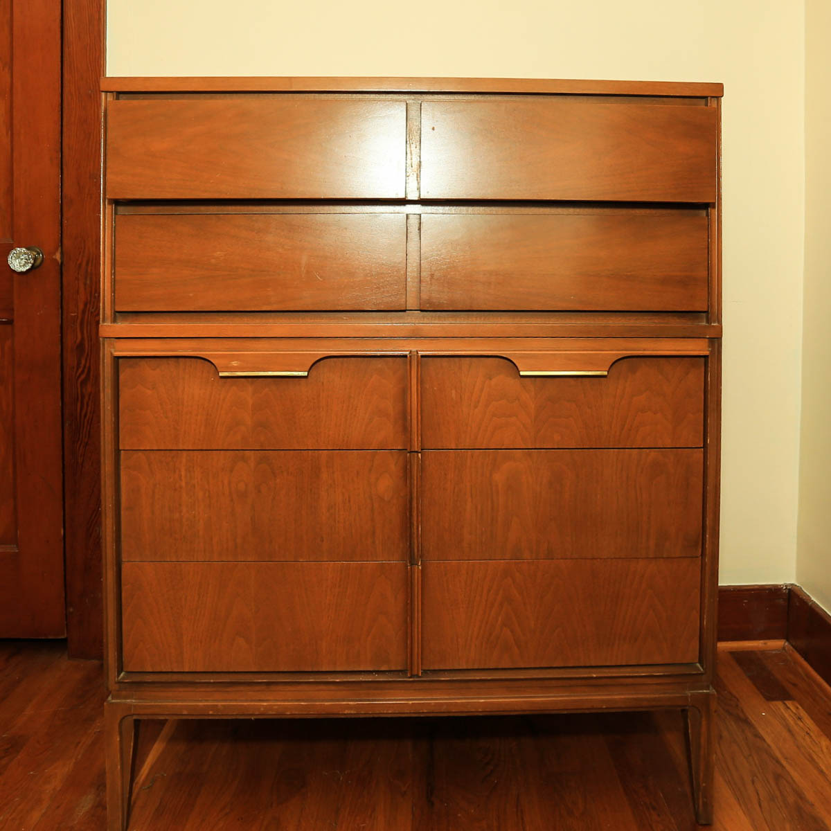 Mid Century Modern Five-Drawer Chest