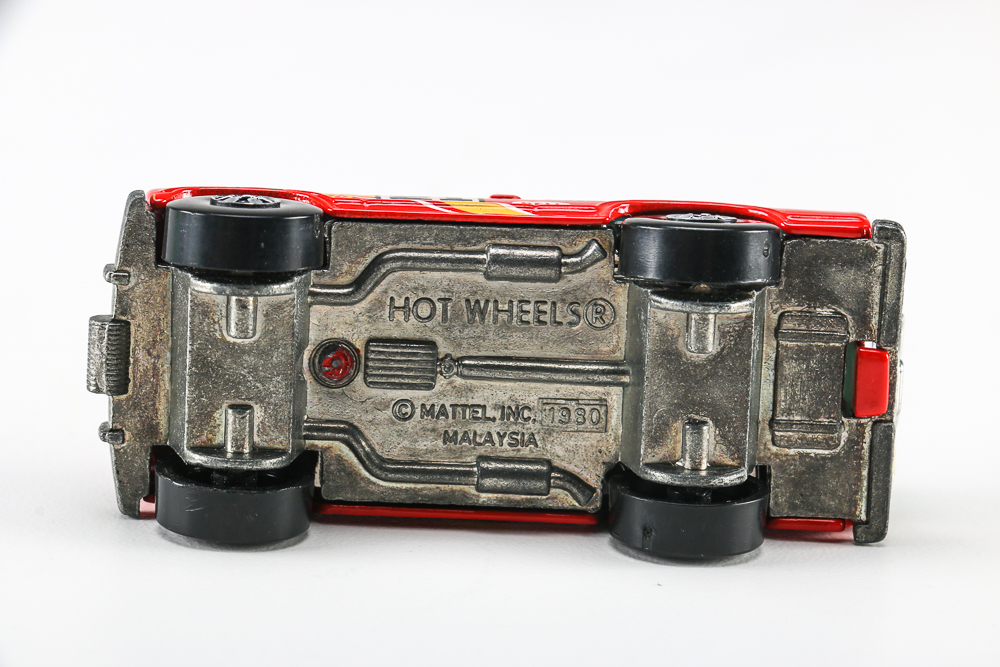 Hot Wheels Ford Bronco 1980 with Motorcycle