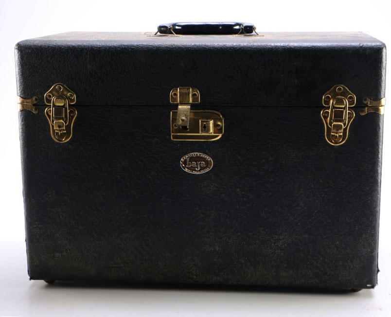 1906 Graflex Speed Graphic Camera with Hugo Meyer Lens