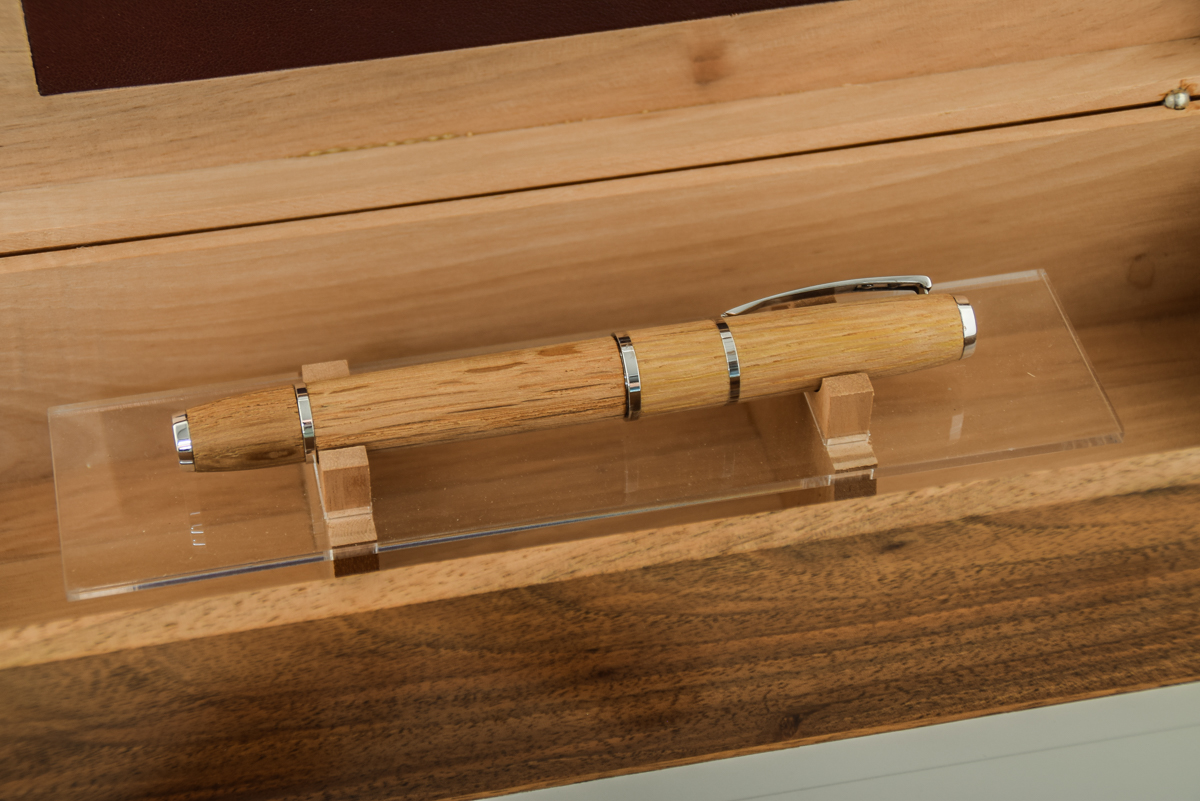 18K Gold and Sterling Krug by Omas Limited Edition Wood Fountain Pen