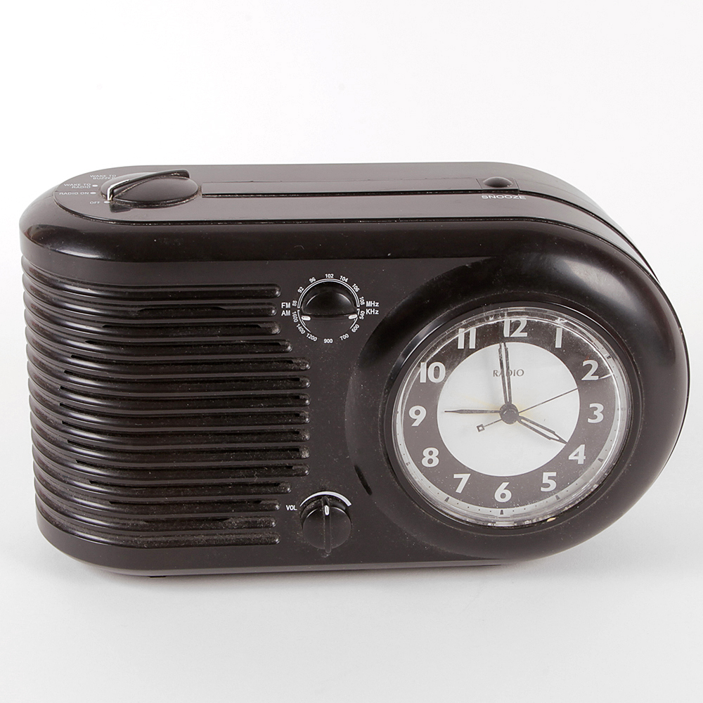 Retro "Big Ben" Reproduction Clock Radio with Illuminated Face