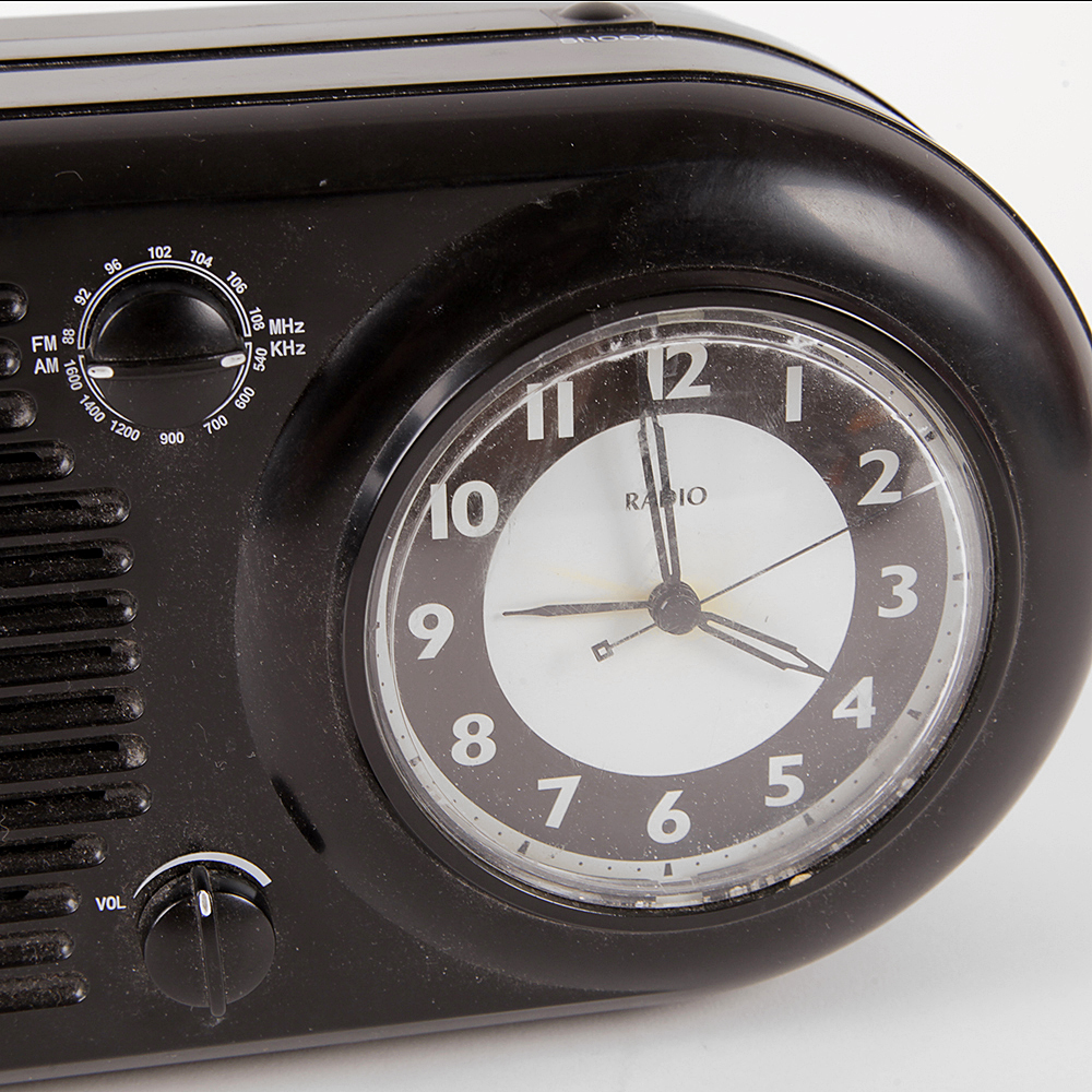Retro "Big Ben" Reproduction Clock Radio with Illuminated Face