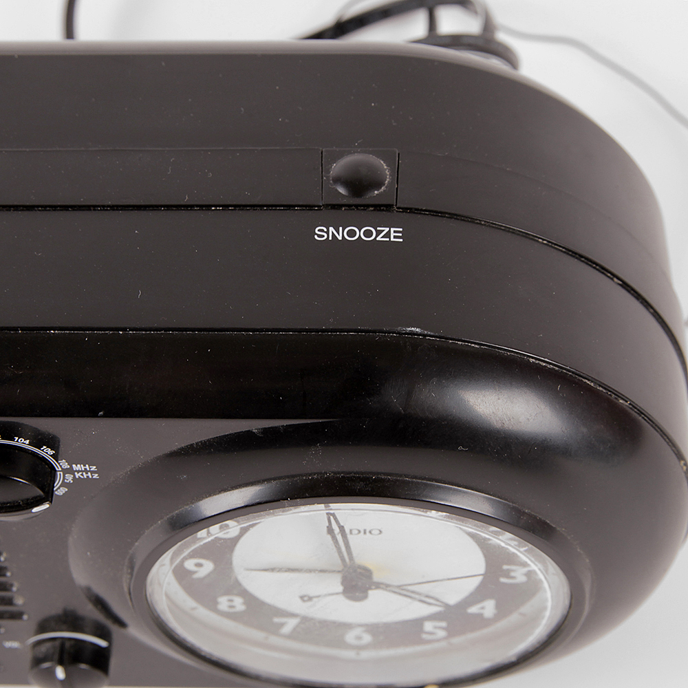 Retro "Big Ben" Reproduction Clock Radio with Illuminated Face