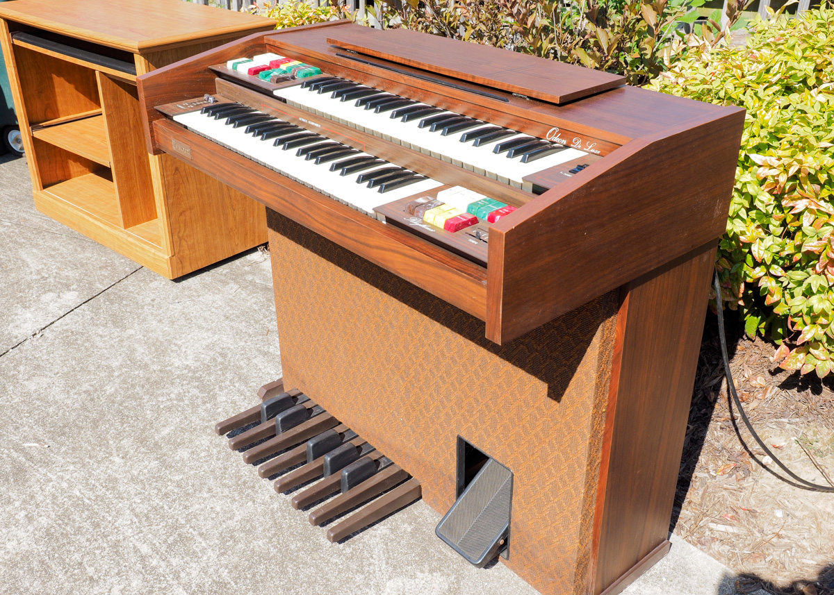 Vintage Viscount Odeon De Luxe Electric Organ