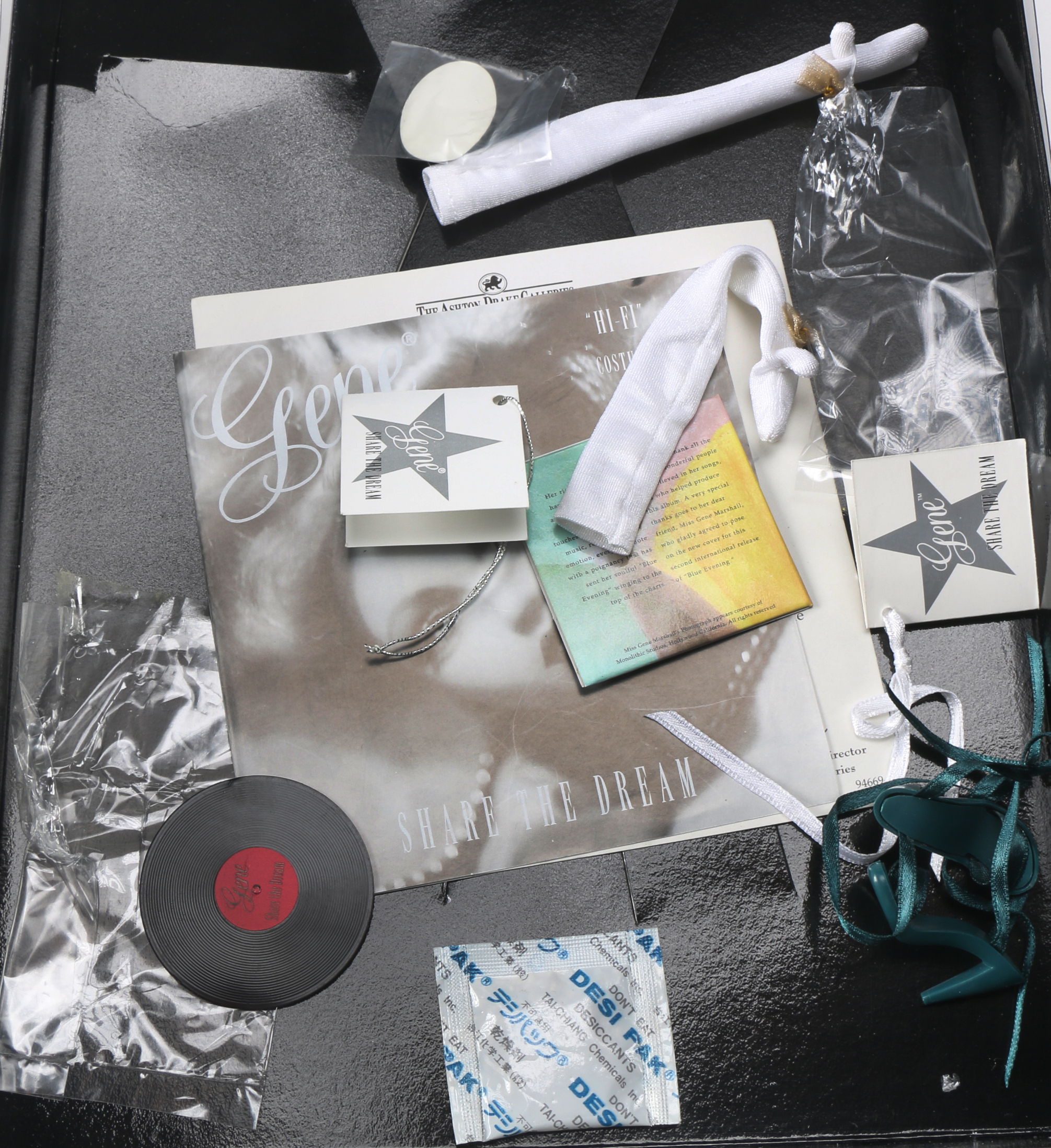 Ashton Drake Circa 1995 Mel Odom Gene Marshall "Destiny" Doll With Outfits