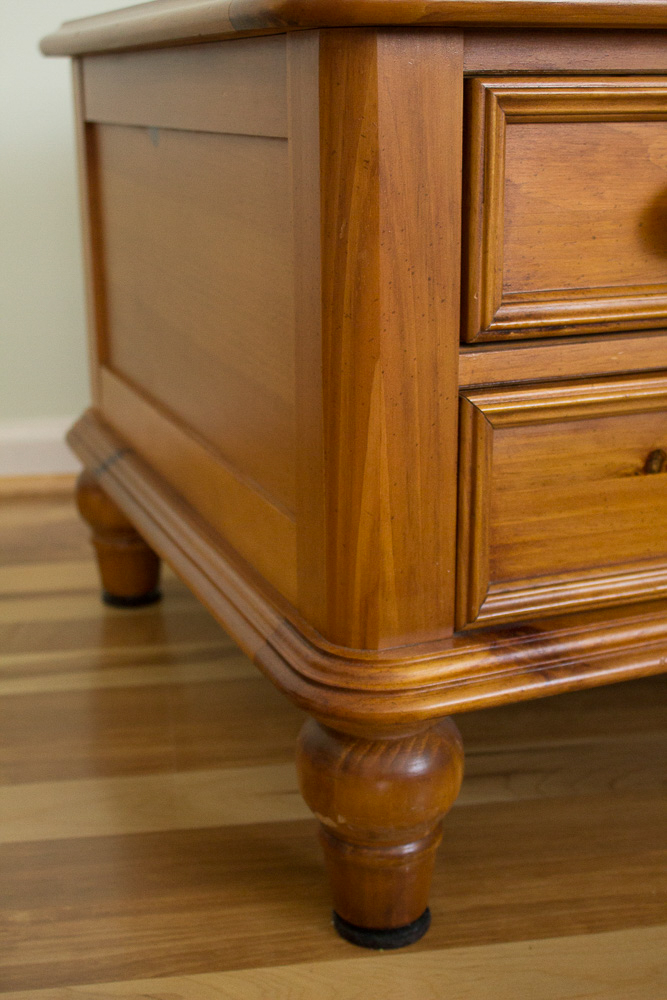 Broyhill Glass Top Coffee Table