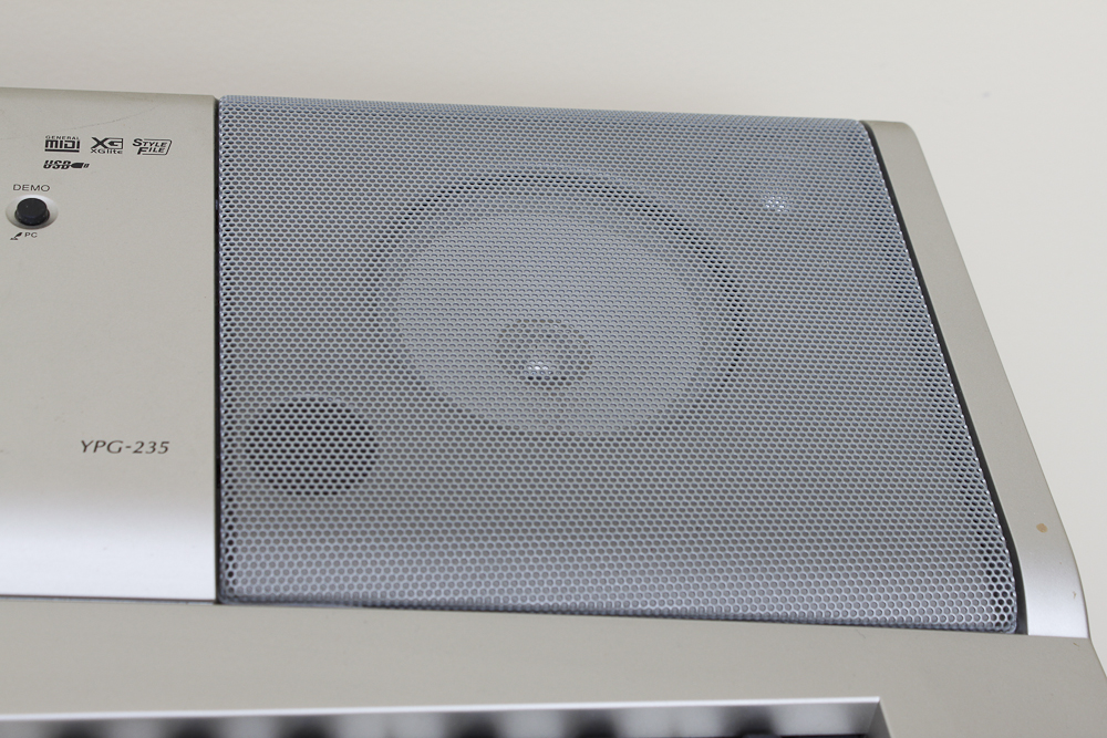 Yamaha 76 Key Grand Piano Keyboard, Stand and Bench