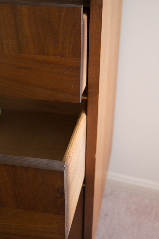 Mid Century Modern Display Shelf With Drawers