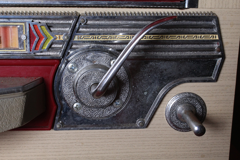 Circa 1960s Kyoraku Sun 406 Pachinko Machine