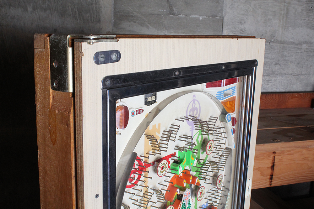 Circa 1960s Kyoraku Sun 406 Pachinko Machine