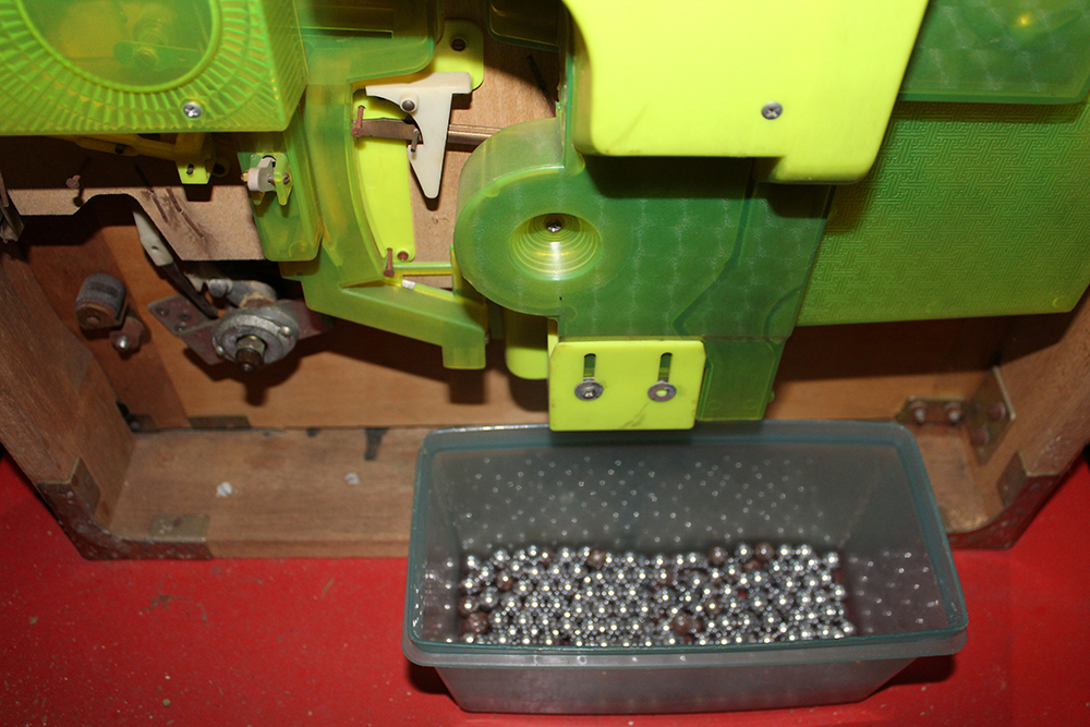 Circa 1960s Kyoraku Sun 406 Pachinko Machine