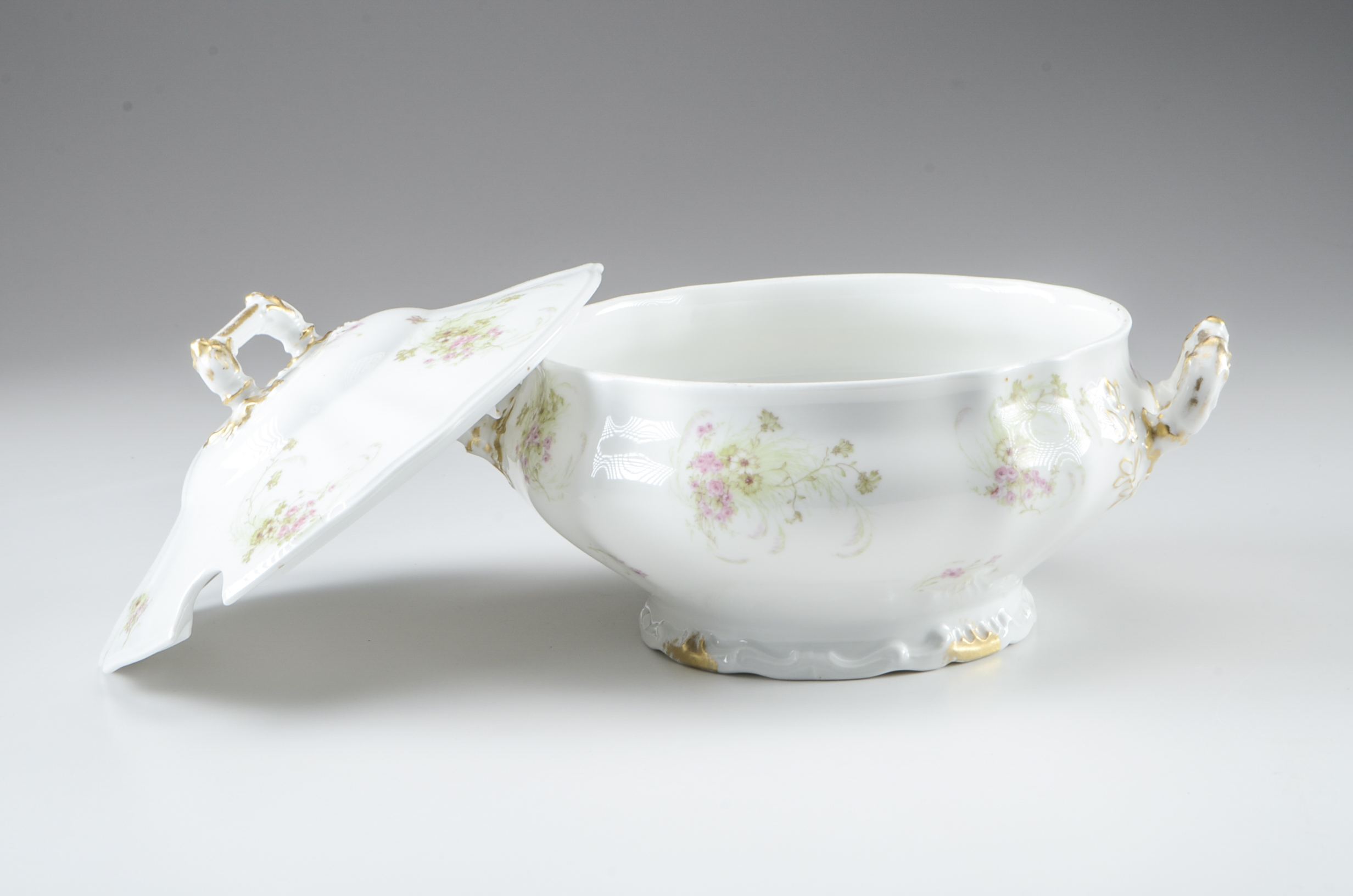 Burley & Company Porcelain Soup Tureen