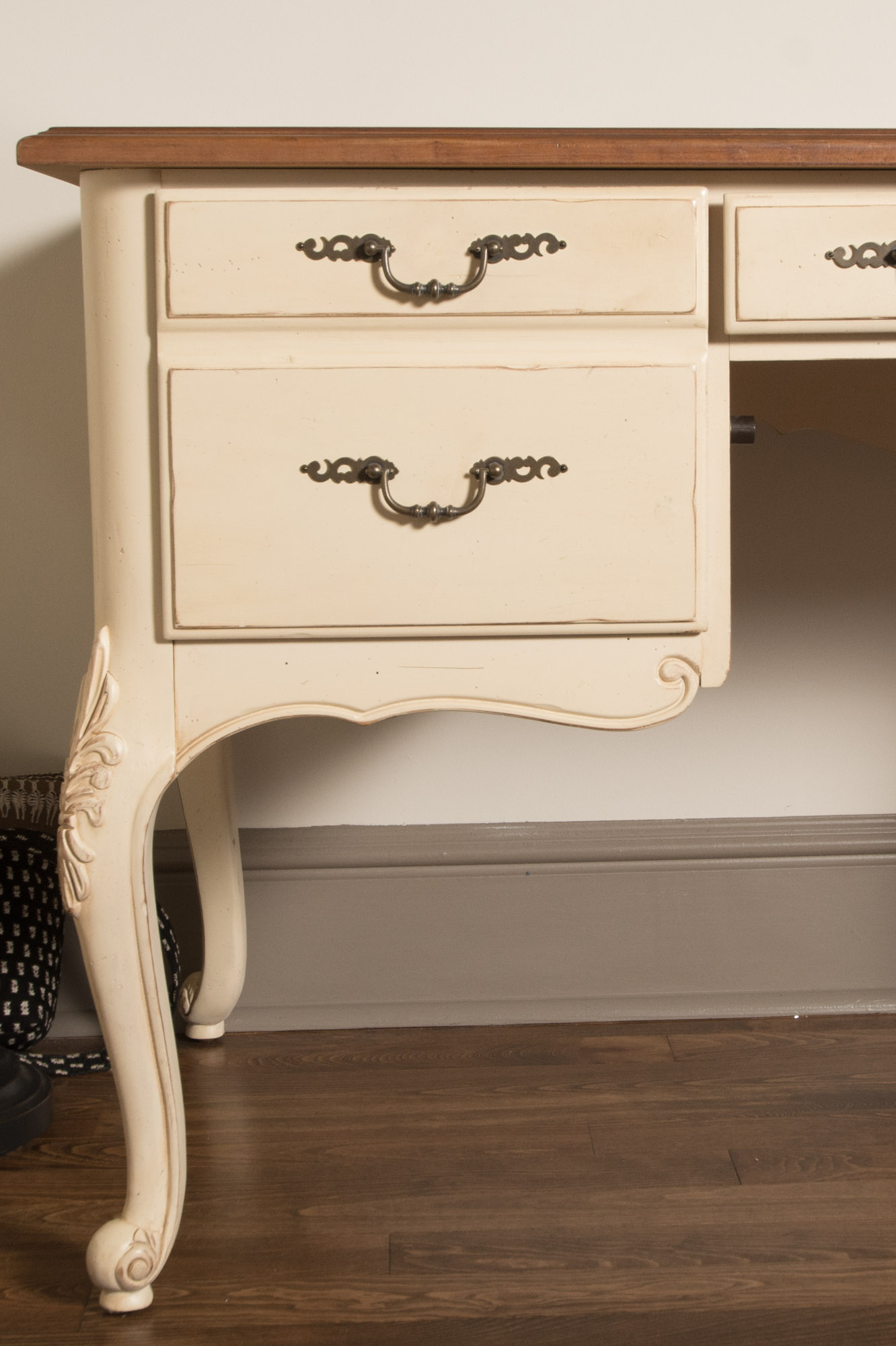 Ethan Allen Writing Desk