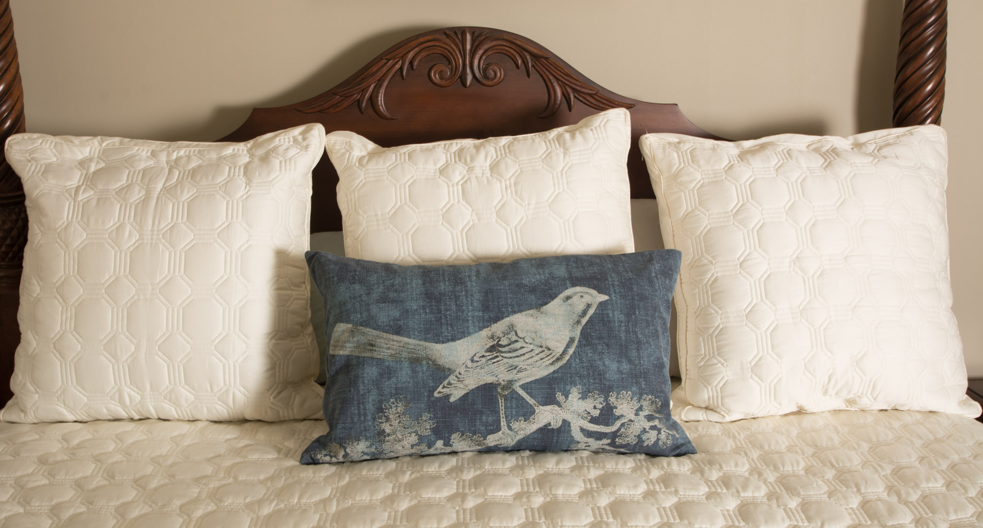 Ethan Allen "Montego" Plantation Poster Bed