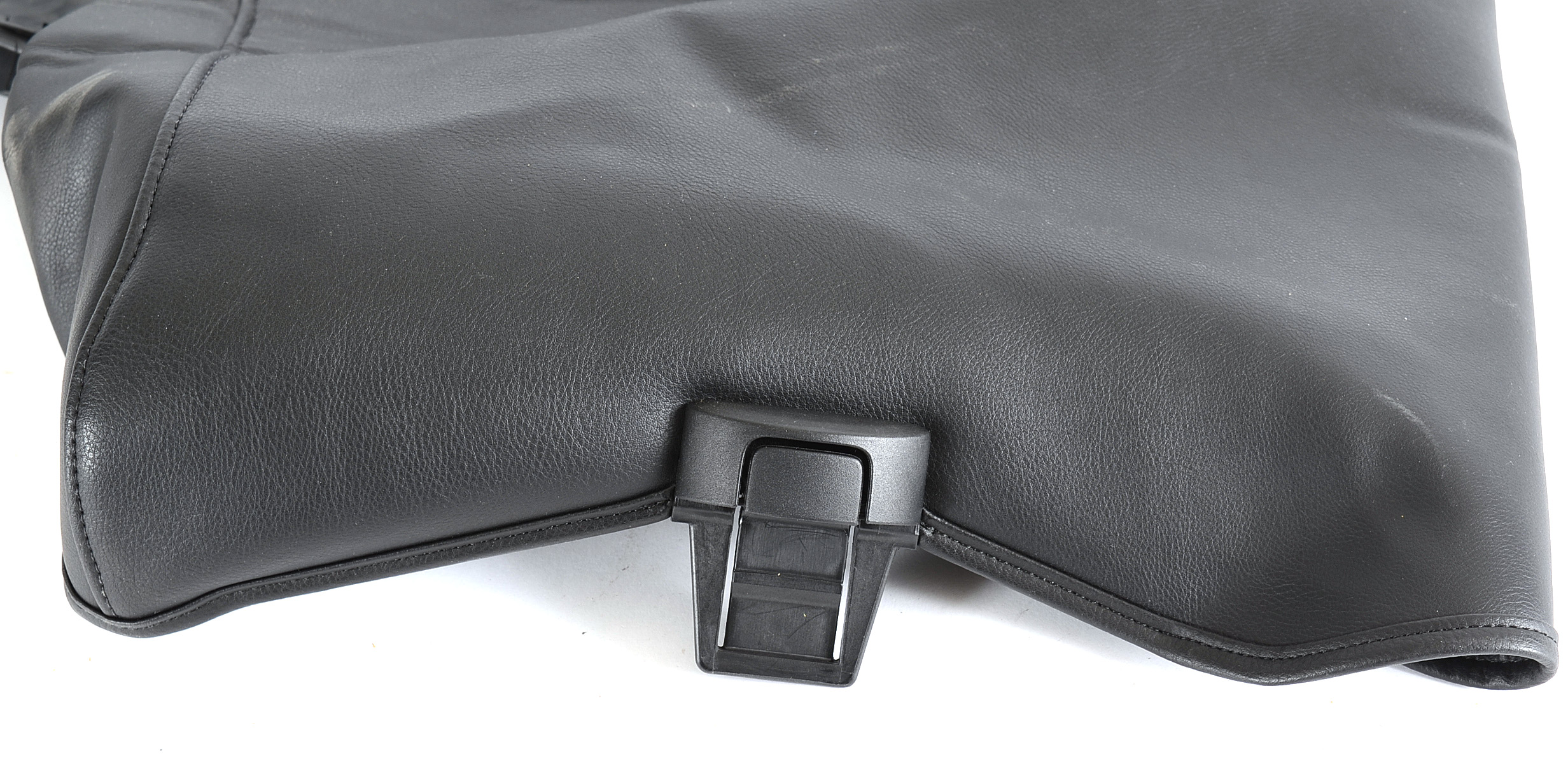 2007 Volkswagen Beetle Boot Cover