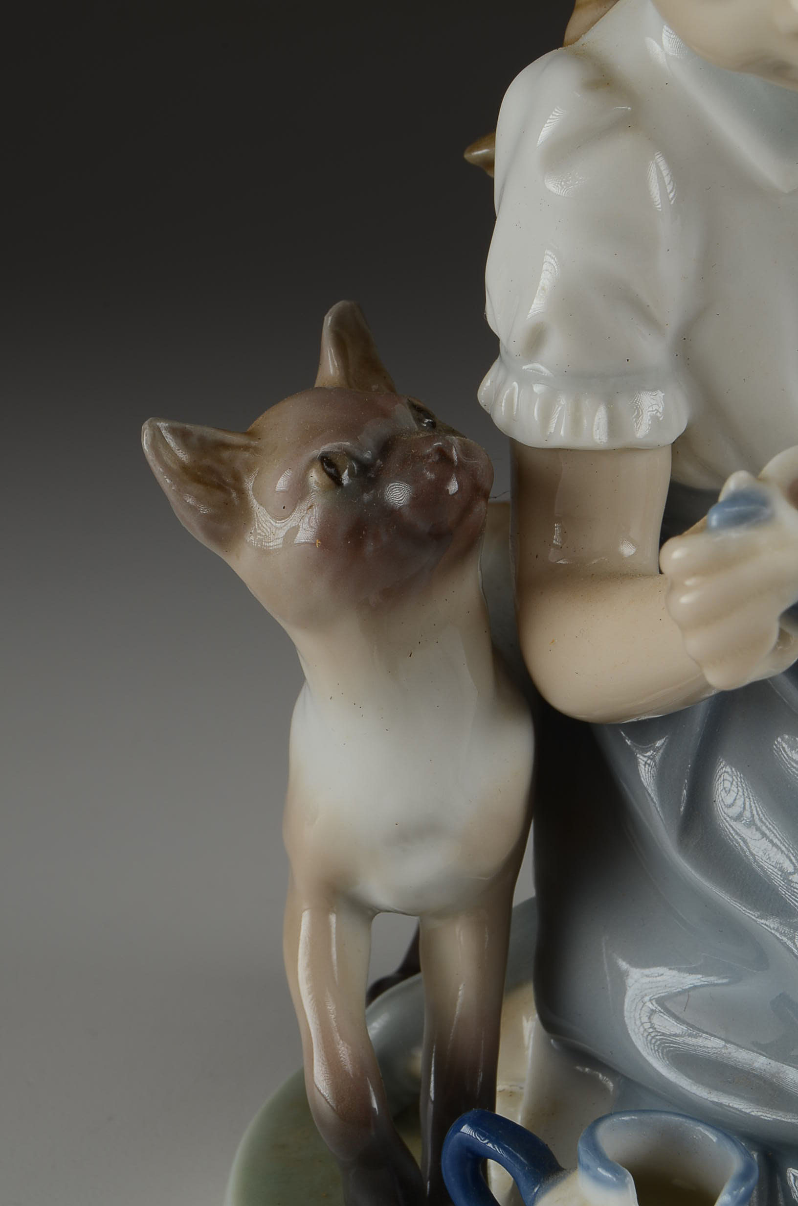 Lladro Girl with Doll and Cat