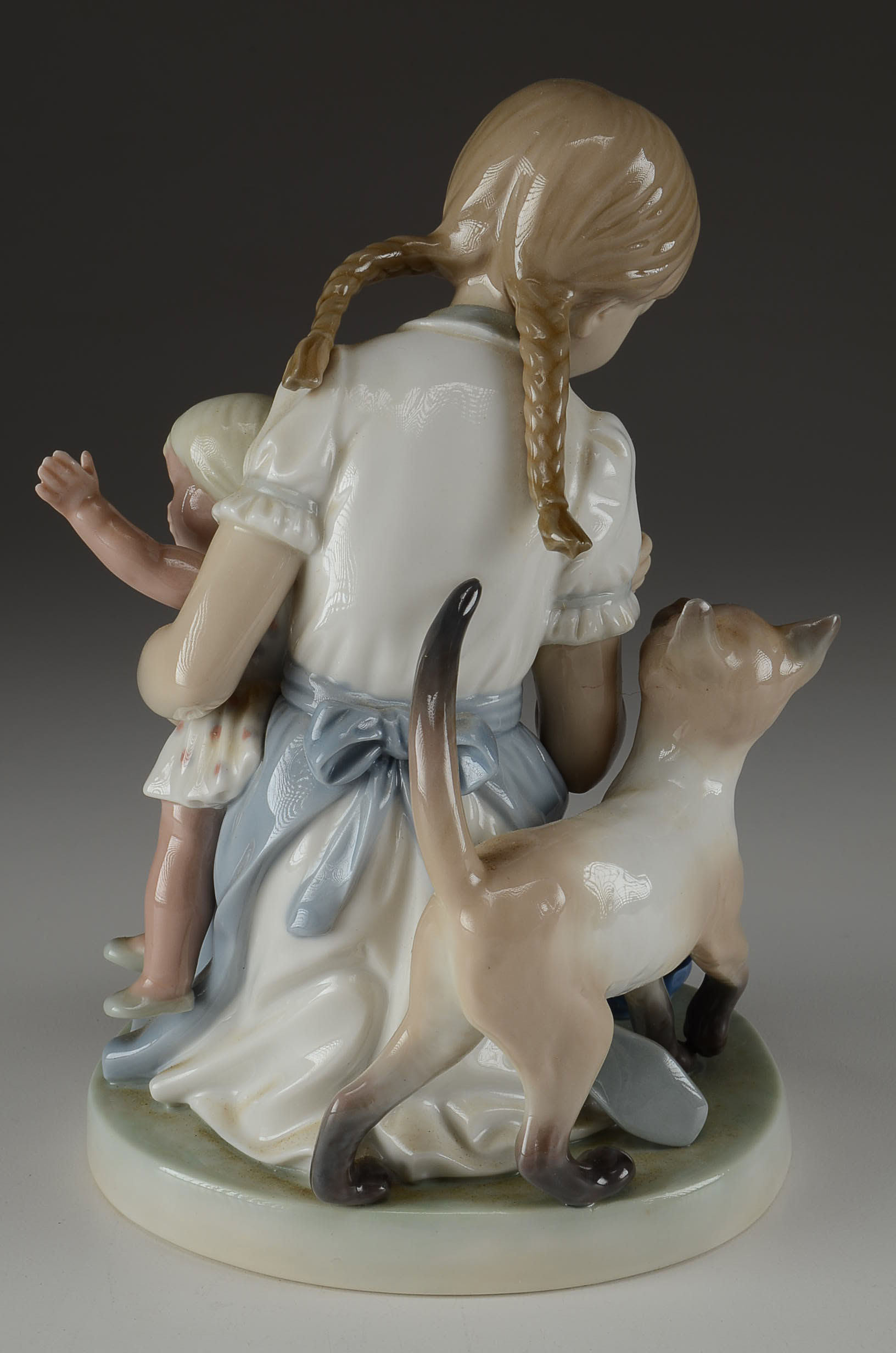 Lladro Girl with Doll and Cat
