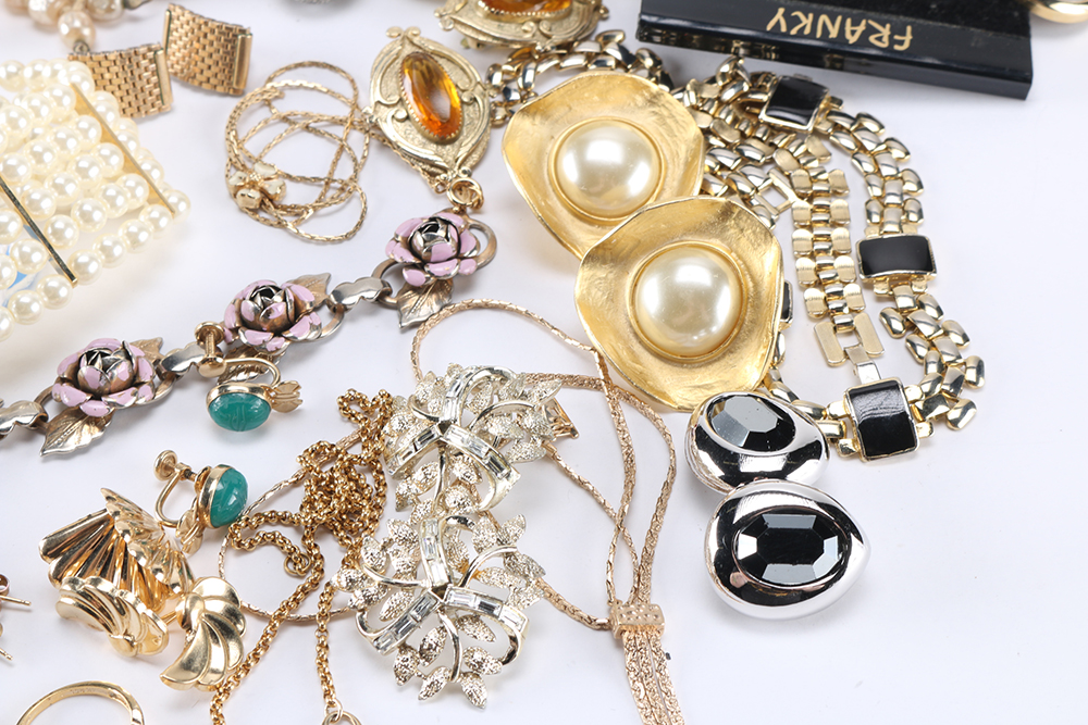 Faux Pearl. Gold Tone and Silver Tone Jewelry