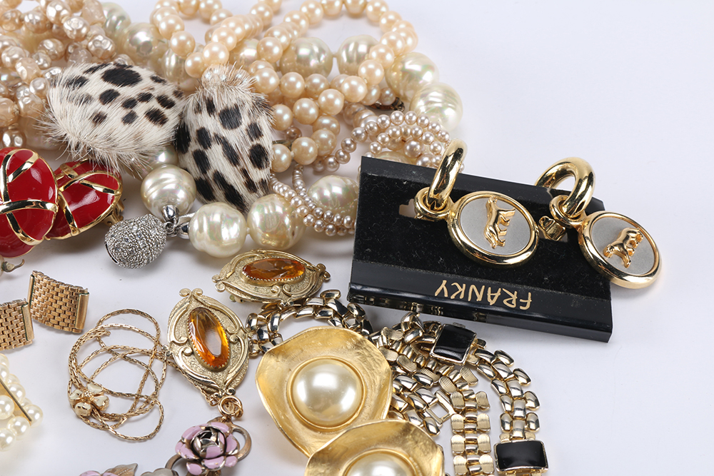 Faux Pearl. Gold Tone and Silver Tone Jewelry