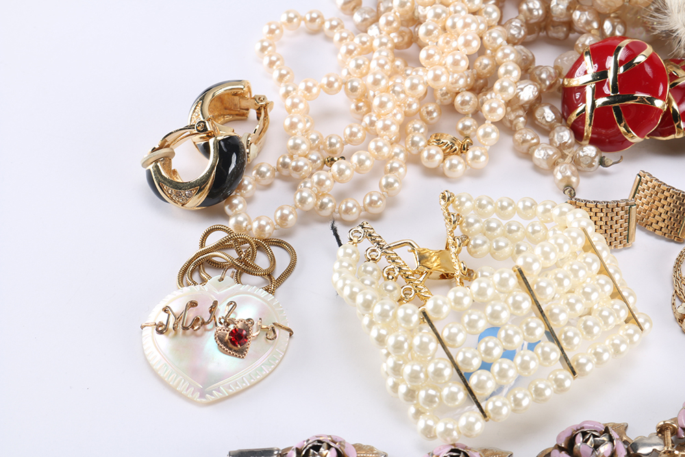 Faux Pearl. Gold Tone and Silver Tone Jewelry