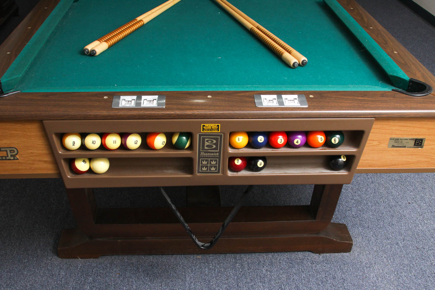 Brunswick VIP Home Billiard Table and Collection of Pool Cues