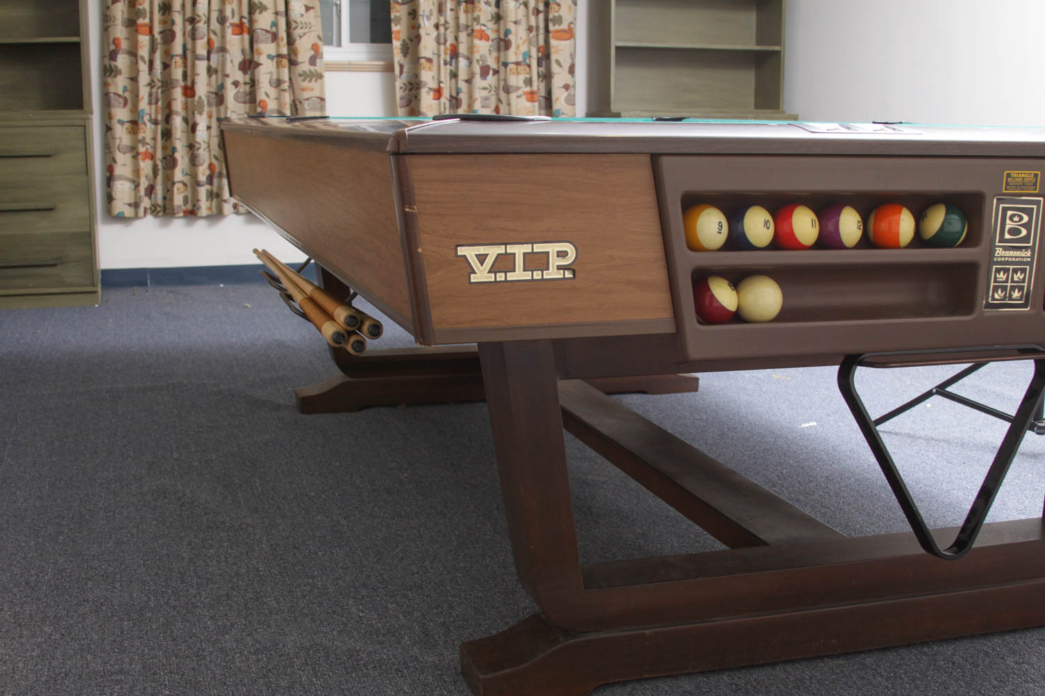 Brunswick VIP Home Billiard Table and Collection of Pool Cues