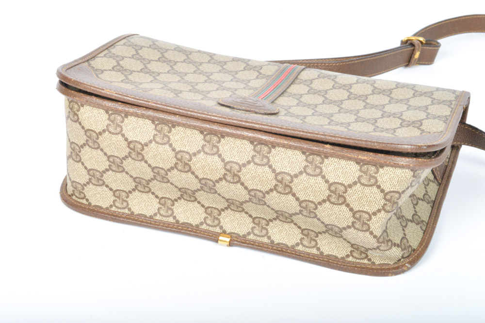 Vintage Gucci Monogram Crossbody Style Shoulder Bag