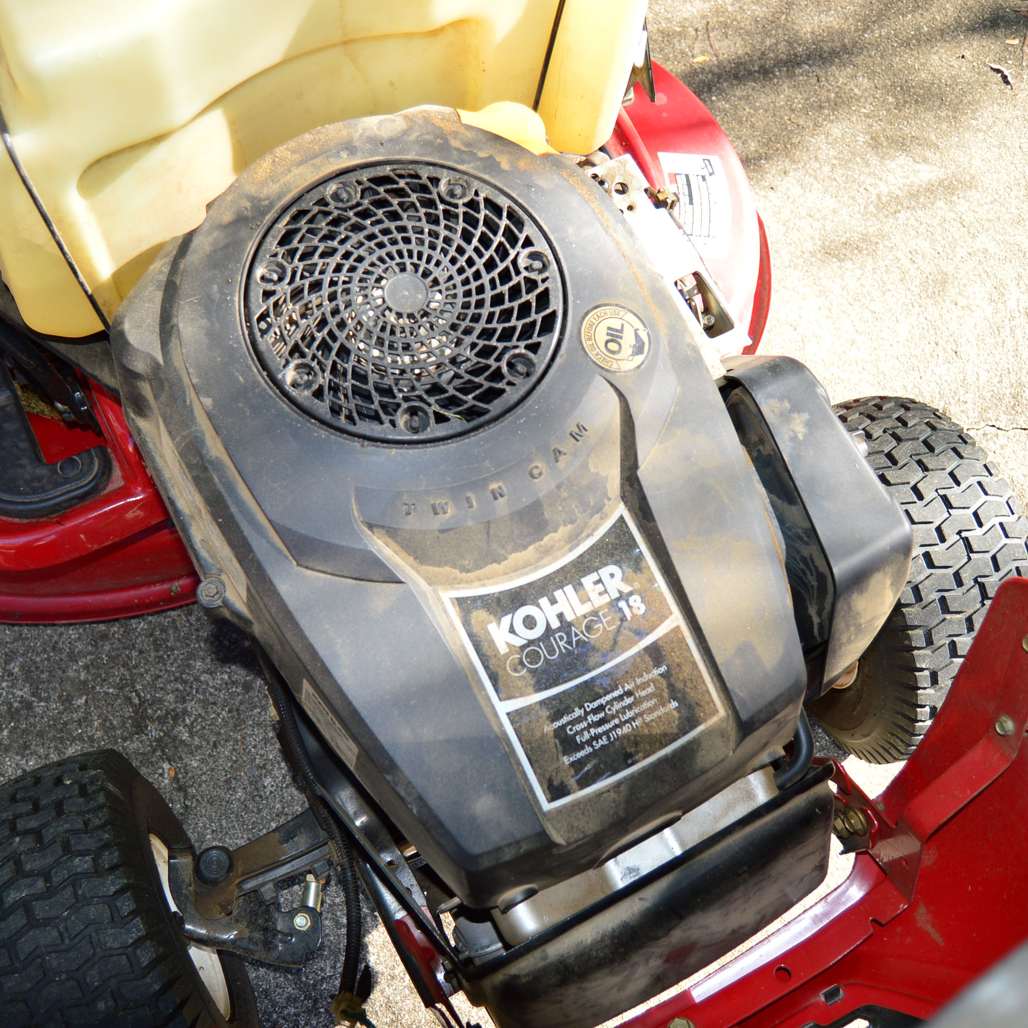 Toro LX420 Twin Cam Riding Lawnmower