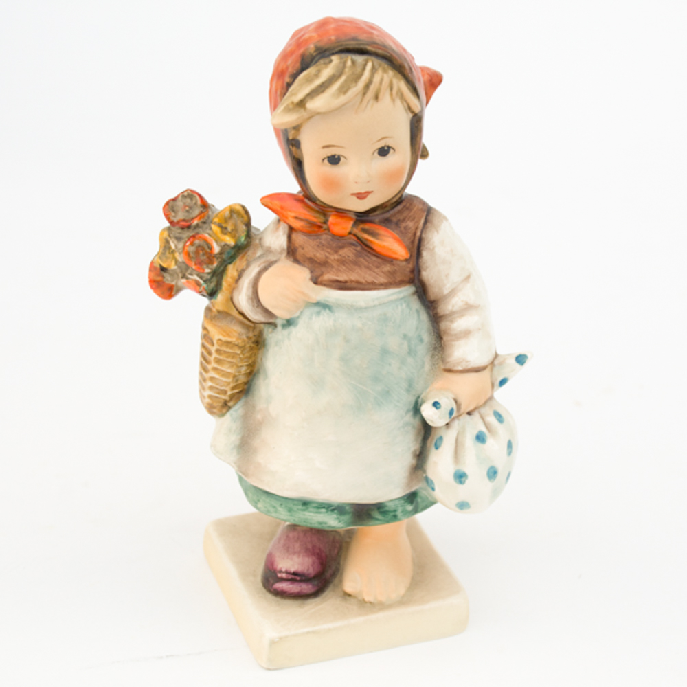 Goebel Hummel 204 "Weary Wanderer" Figurine