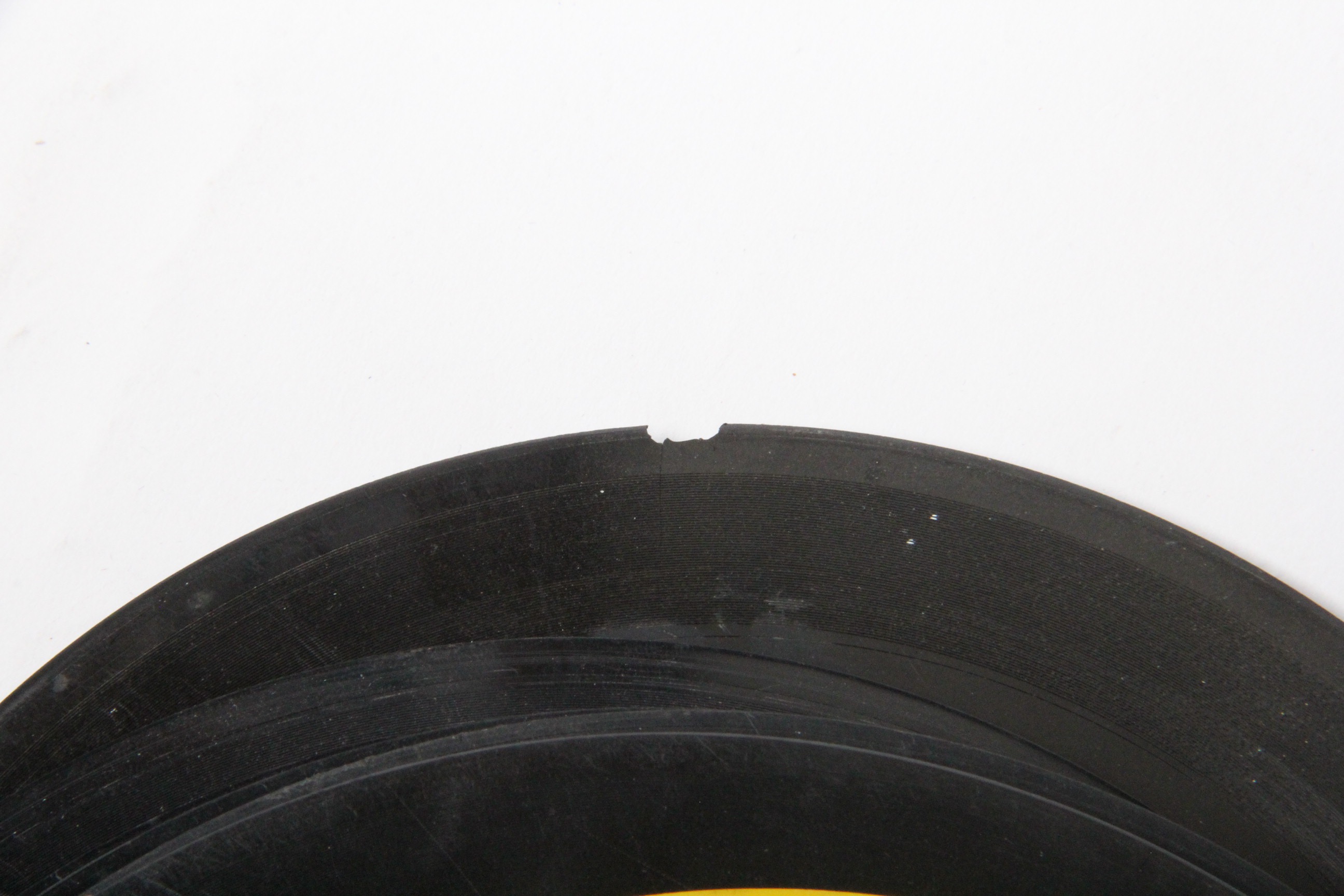 Vintage RCA Victor 45 RPM Turntable With Records