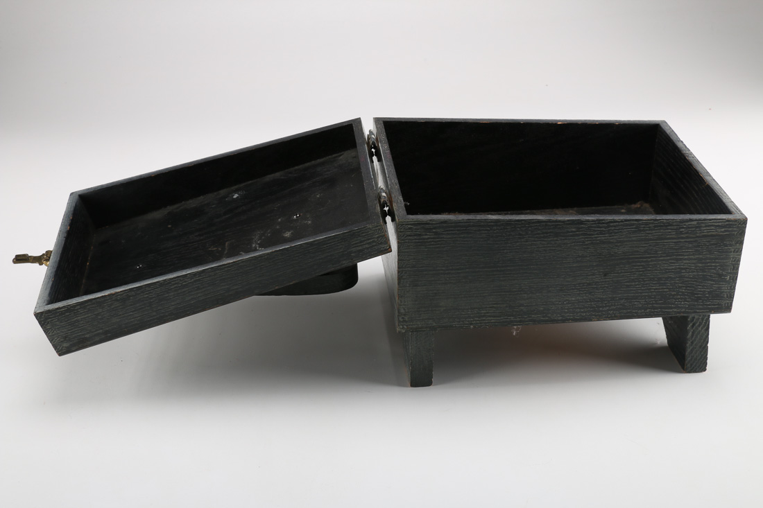 Vintage Griffin Shinemaster Shoeshine Box with Accessories