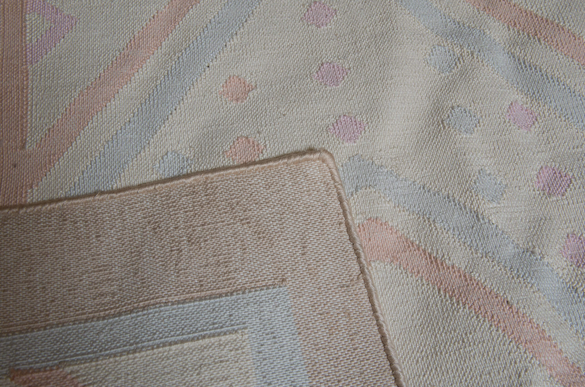 Handwoven Silk Dhurrie Area Rug