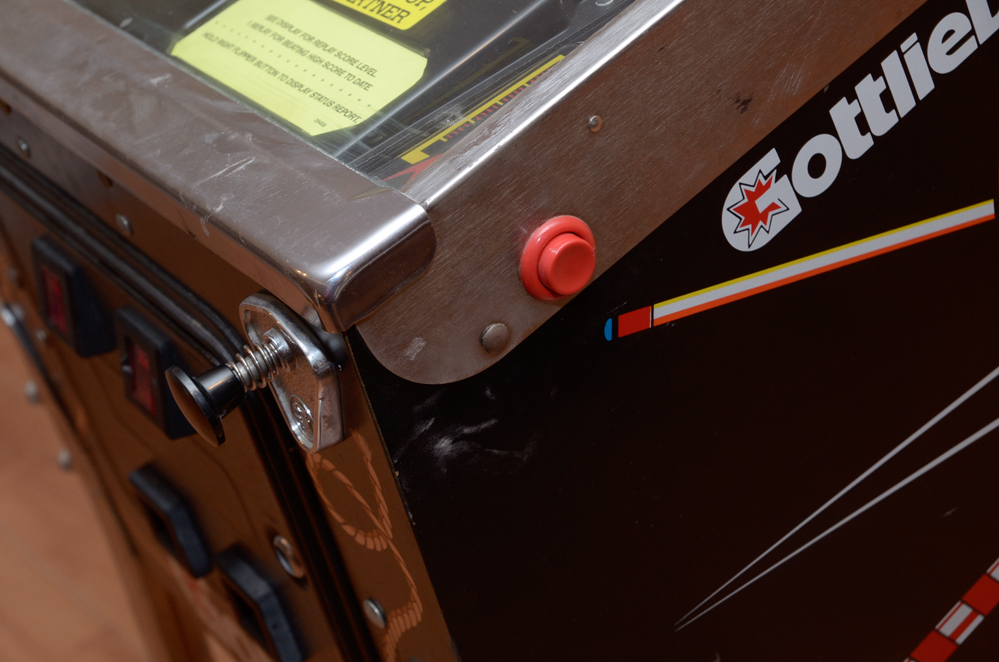 Gottlieb "Cue Ball Wizard" Pinball Machine