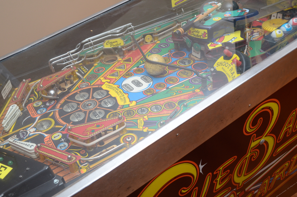 Gottlieb "Cue Ball Wizard" Pinball Machine