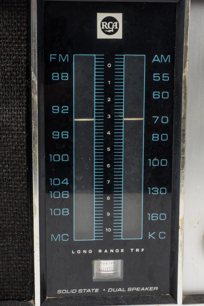 Vintage RCA Dual Speaker Radio