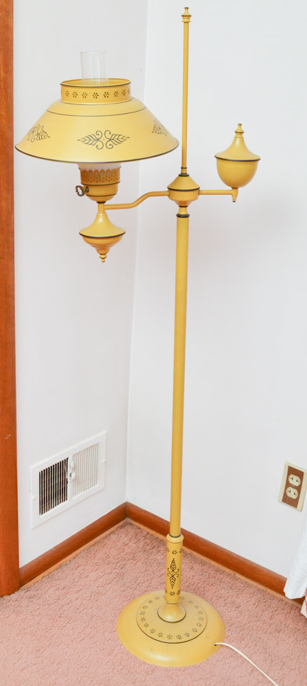 Vintage Colonial Style Floor Lamp