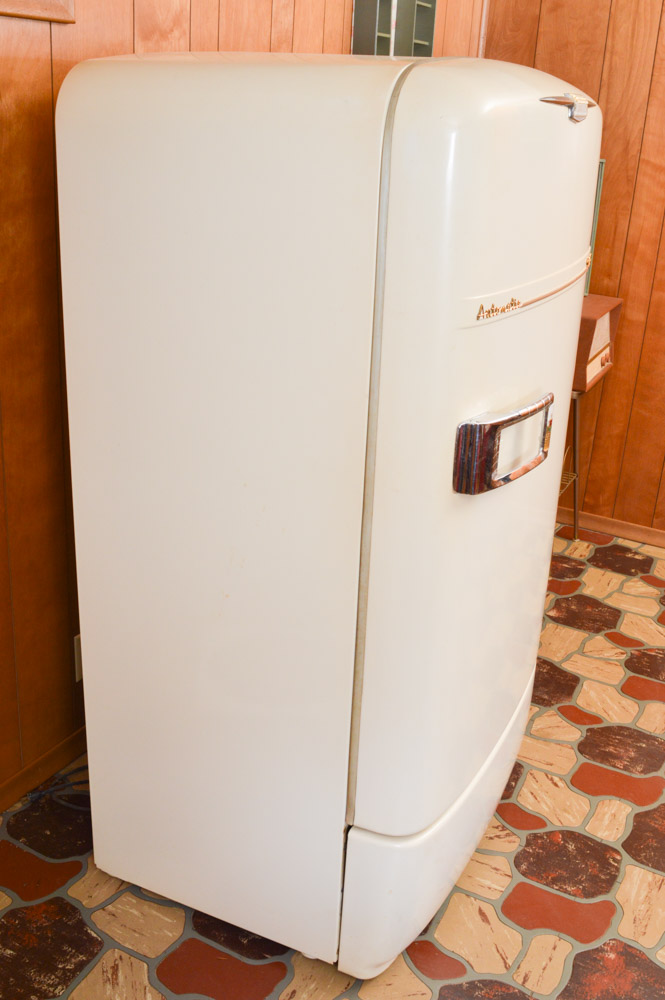 1950s Crosley Shelvador Automatic Refrigerator