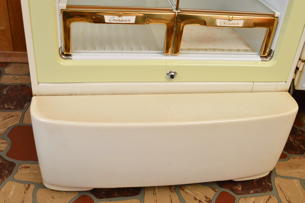1950s Crosley Shelvador Automatic Refrigerator
