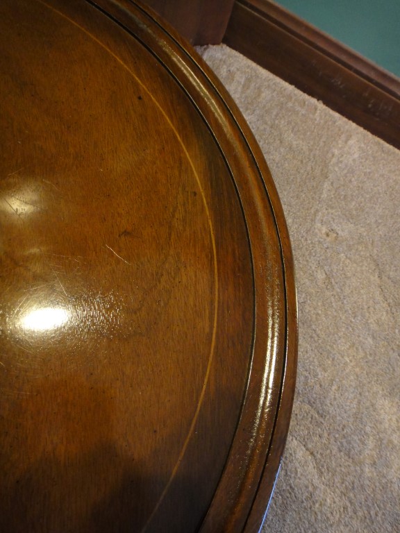 Vintage Columbia Mfg. Queen Anne Style Tea Table