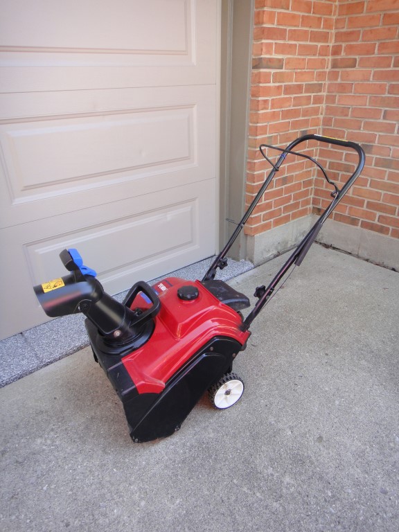 Toro Power Clear 180 Snow Blower