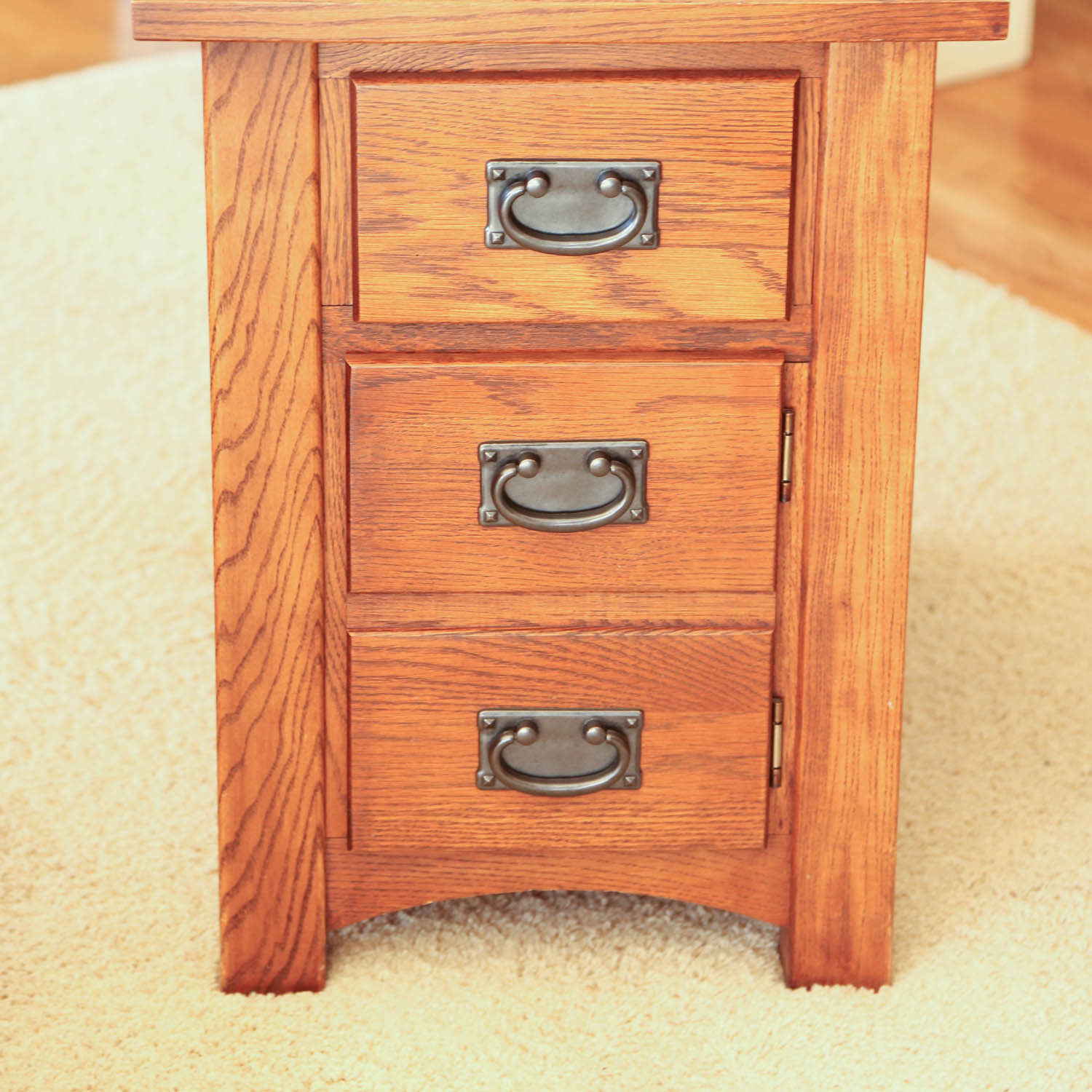 Mission Style Oak Side Table