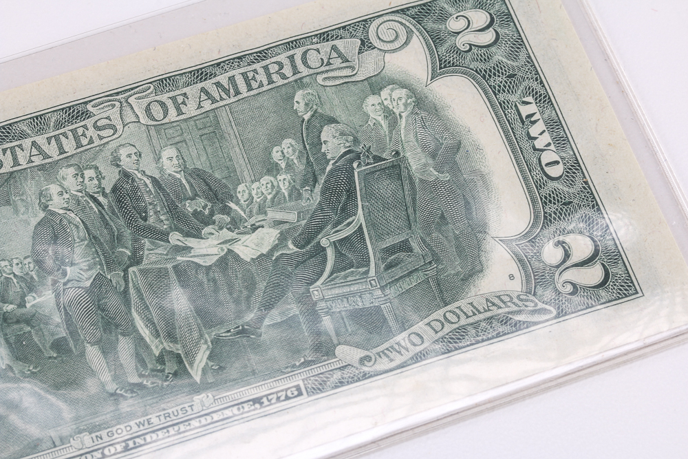 1976 First Day Issue Two Dollar Bill with Signatures of Francine Neff and William Simon