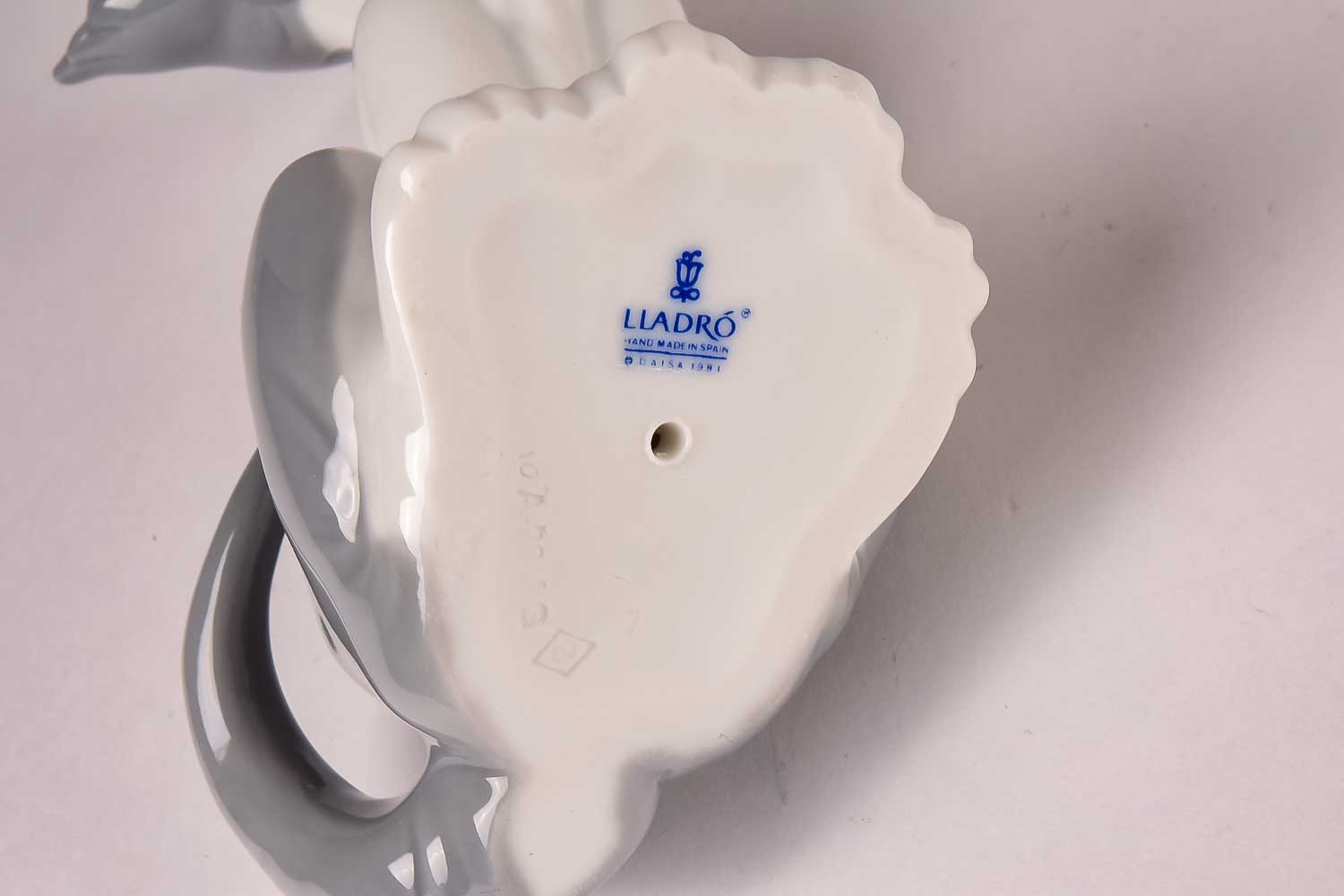 Vintage Lladro Cat Figurine