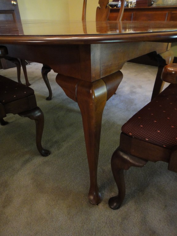 Queen Anne Dining Table & Chairs by Hickory Chair Co.